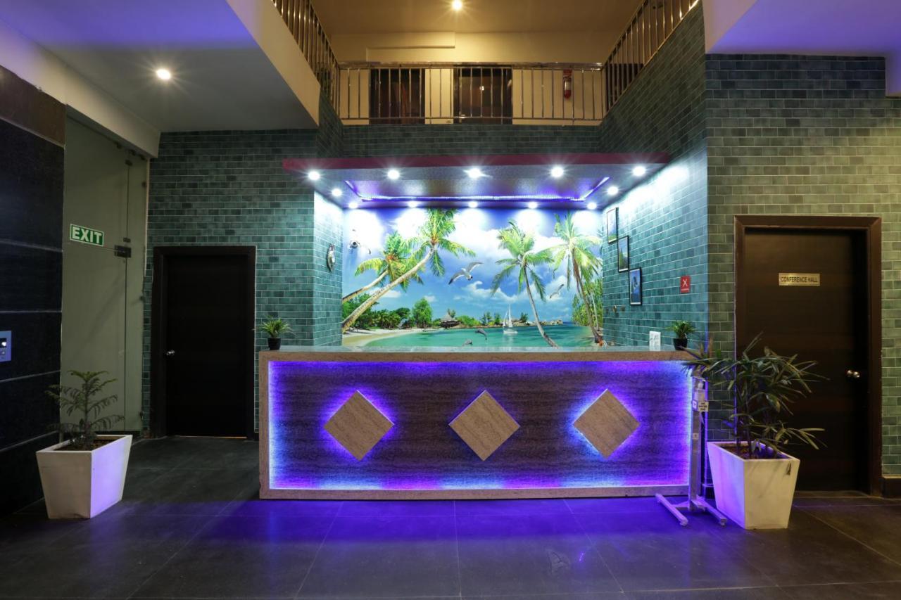 Hotel Square Stay New Delhi Buitenkant foto